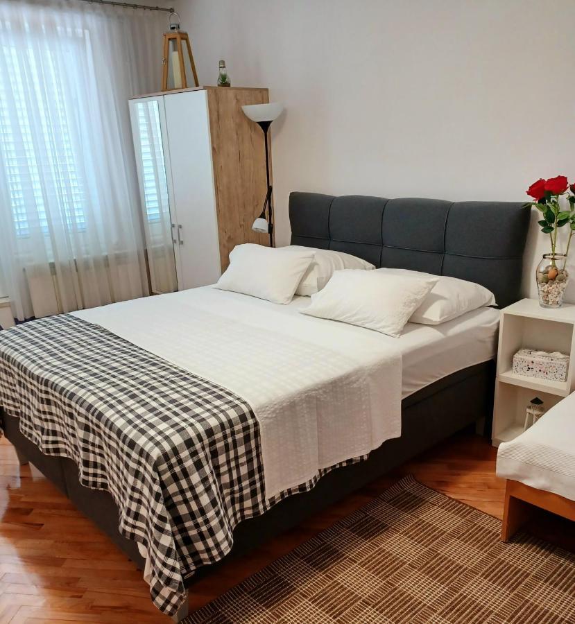 Rooms & Apartments Dolac Χβαρ Εξωτερικό φωτογραφία